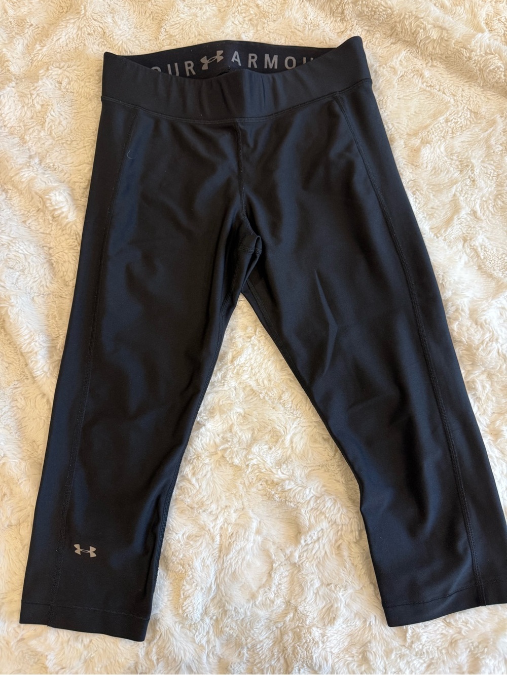 Under Armour Black Womens Capri Leggings
